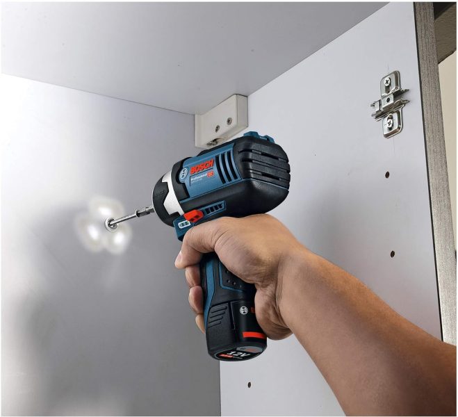 Bosch Professional Bosch Visseuse à Choc 12V 105 Nm - GDR12V-105-06019A6977 Noir/Bleu M12, M4