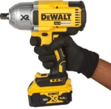 DEWALT – Boulonneuse à Chocs 1/2&prime; Brushless XR 18V 5Ah Li-ion – DCF899P2-QW – Visseuse à Choc sans Fil – Review